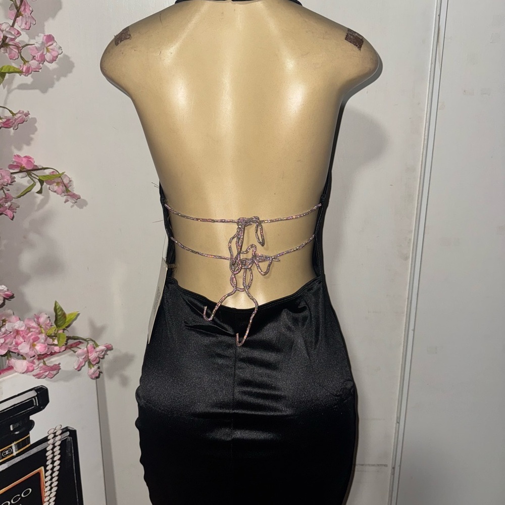 Emerald Sundae Black Halter Bodycon Dress - Picture 6 of 9